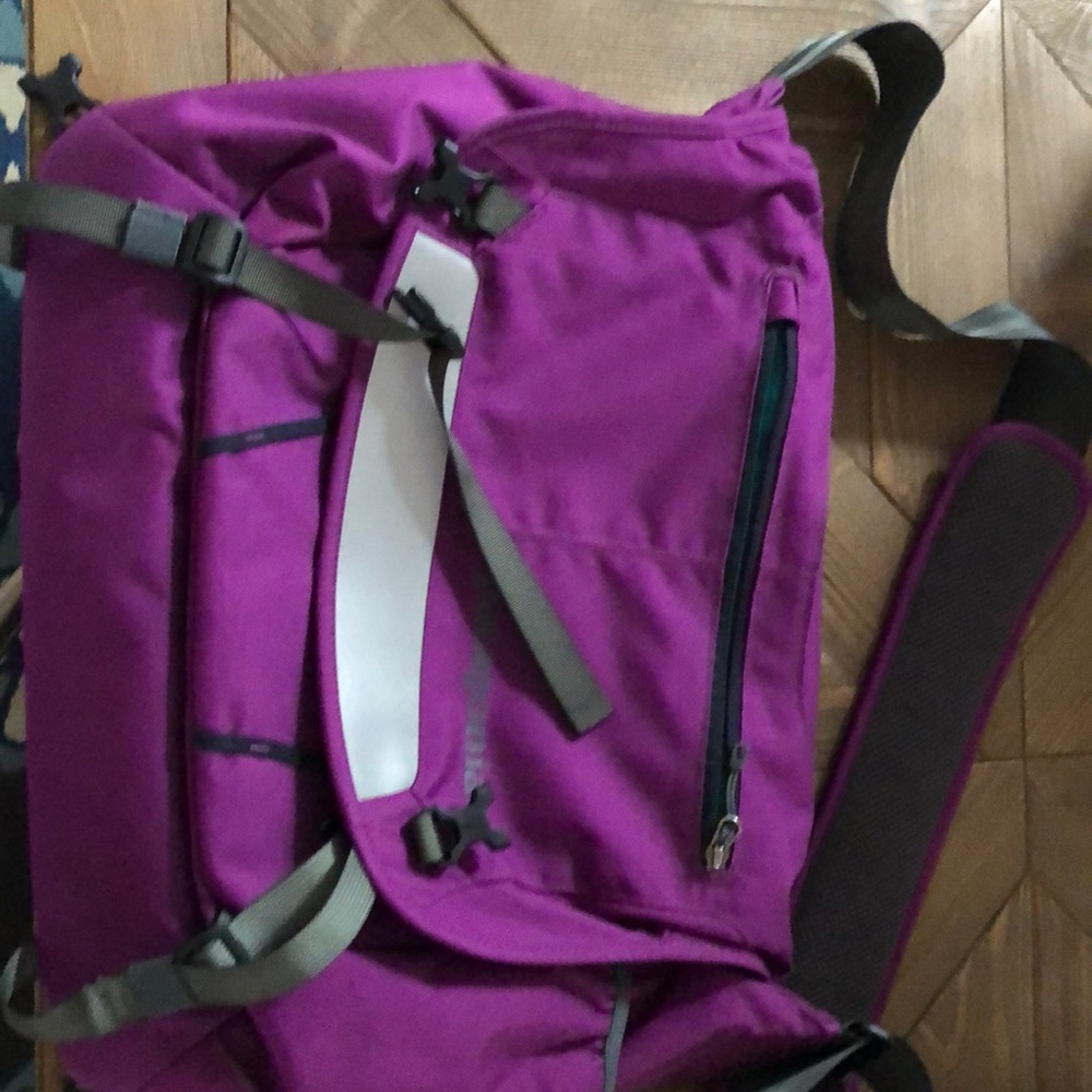 Patagonia messenger bag